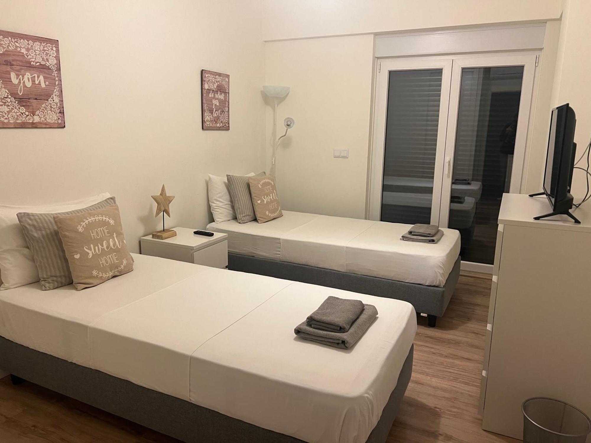 Modern Twin Room With A Balcony Montijo Exterior photo